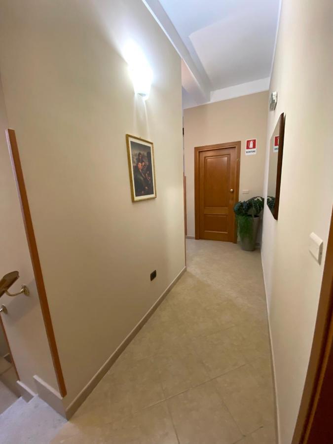 Albergo Ristorante Del Cacciatore Foggia Ngoại thất bức ảnh