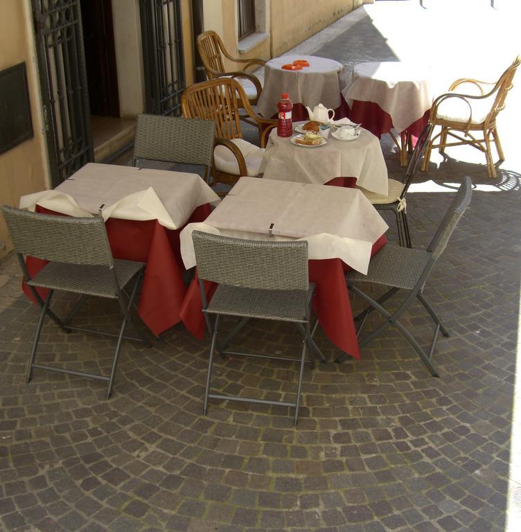Albergo Ristorante Del Cacciatore Foggia Ngoại thất bức ảnh